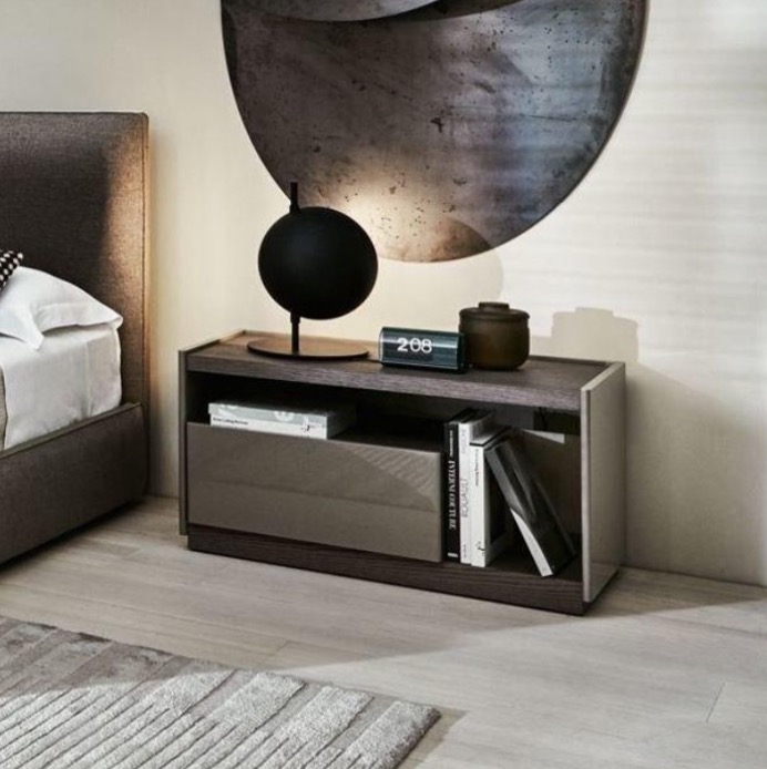 A1005-Bedside tables